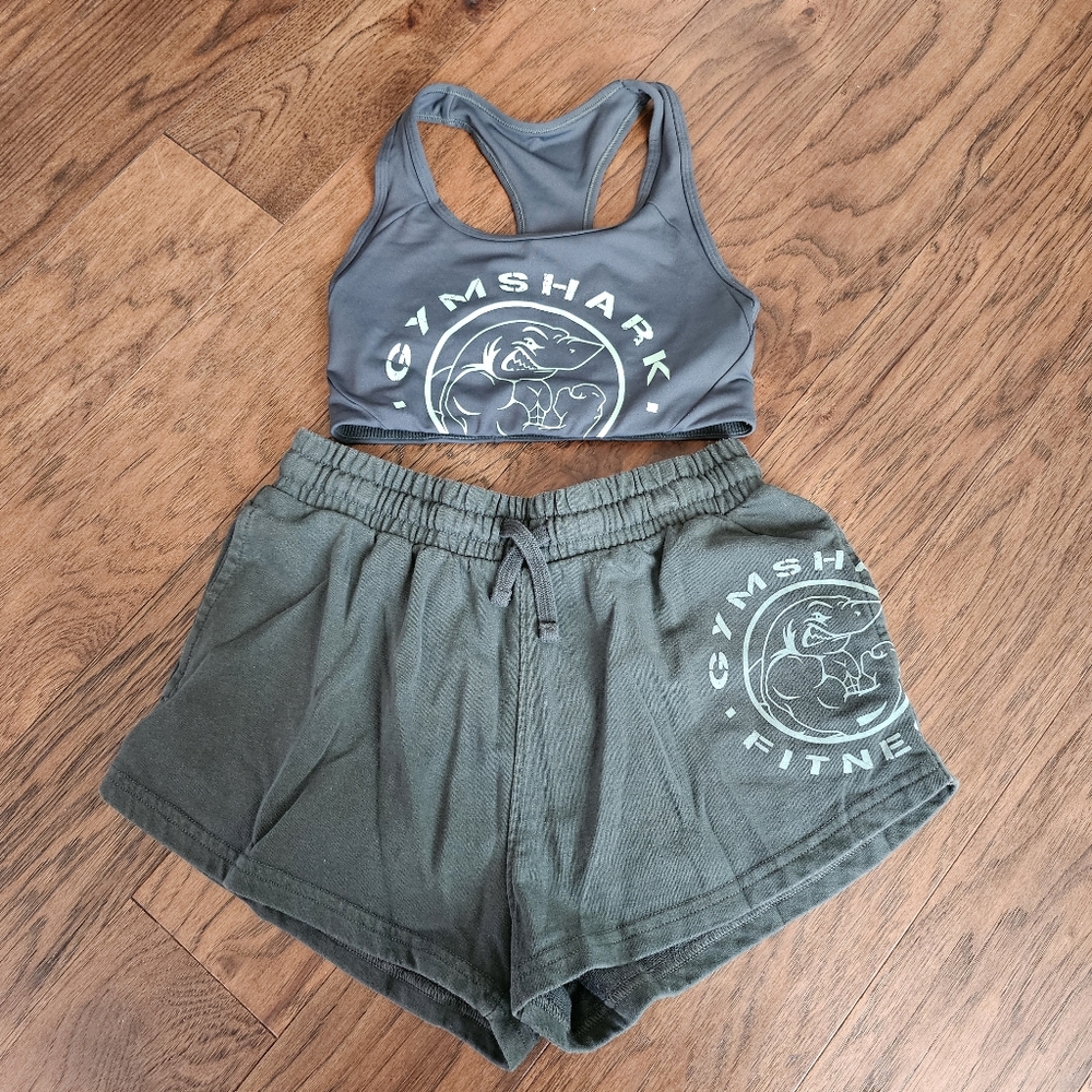 SOLD Gymshark legacy set